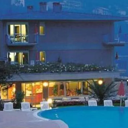 Отель Ambienthotel Мальчезине