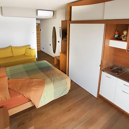 Ambienthotel Hotell 3*