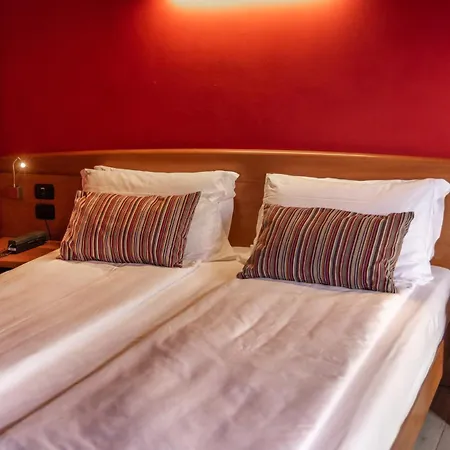 Ambienthotel 3* マルチェージネ